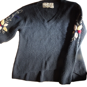 PINK MARTINI XS CREW NECK SWEATER